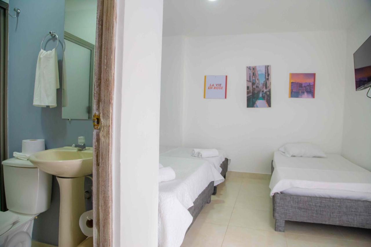 Luna Cartagena Airport Hotel Exterior foto