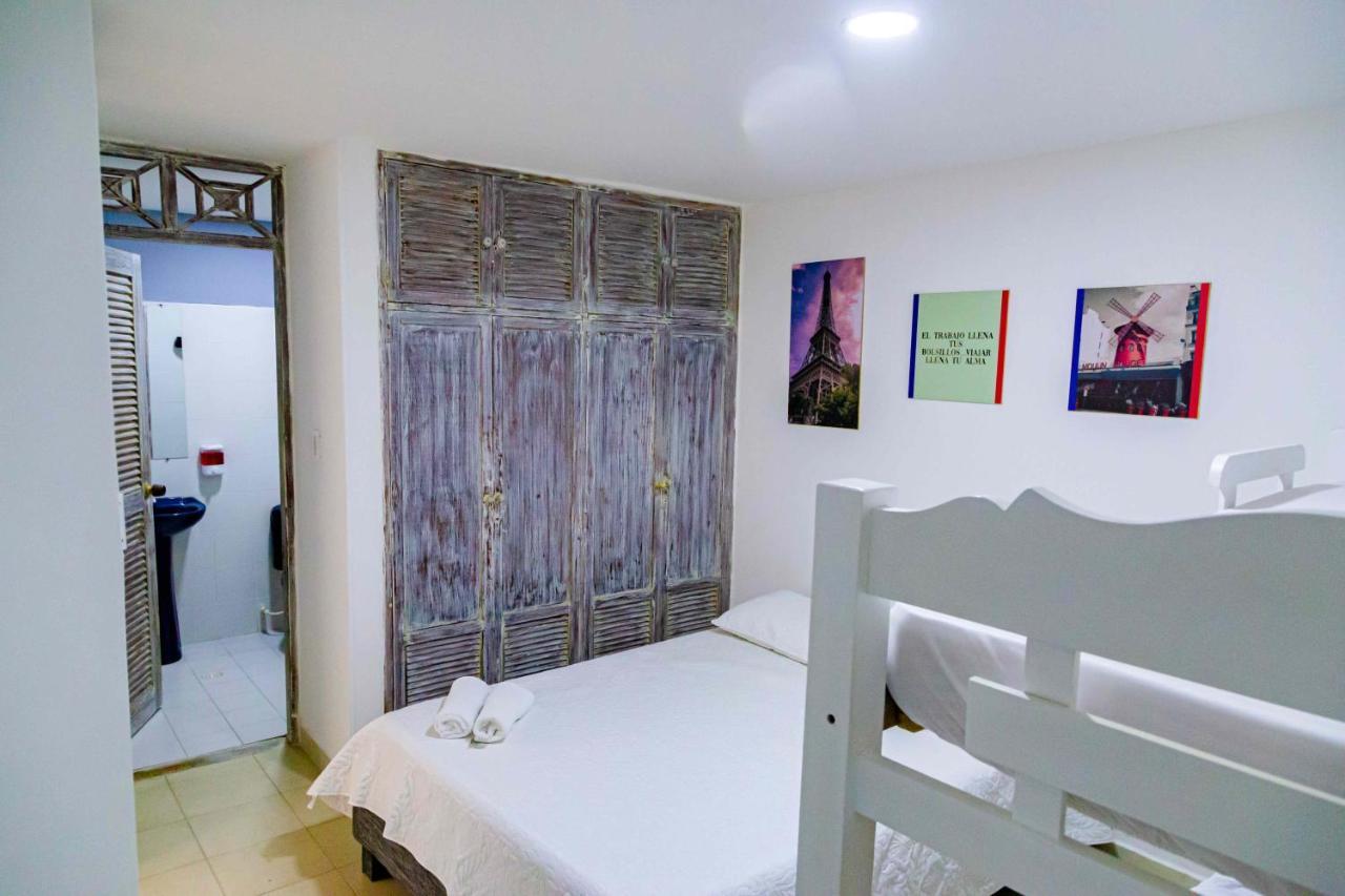 Luna Cartagena Airport Hotel Exterior foto